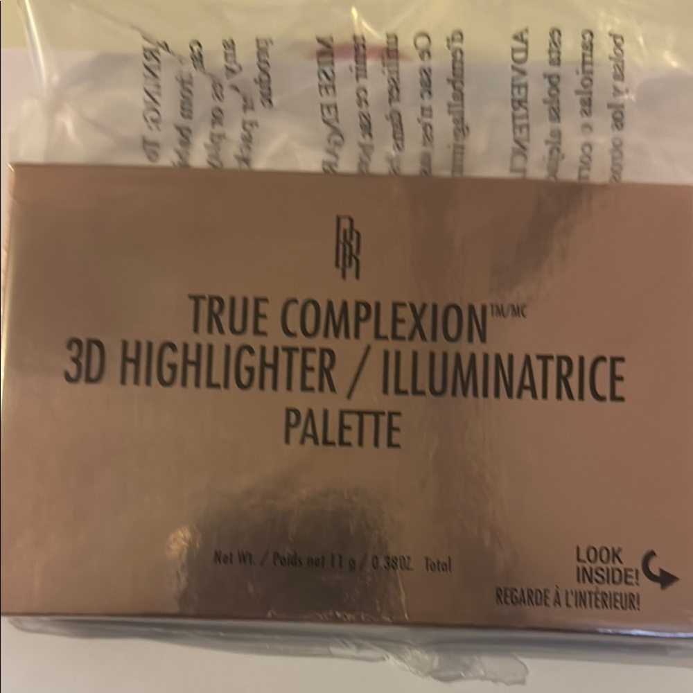 True Complexion 3D Highlighter Palette